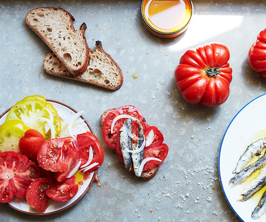 **[Best tomato recipes](https://www.gourmettraveller.com.au/recipes/recipe-collections/tomato-recipes-14553|target="_blank"|rel="nofollow")**