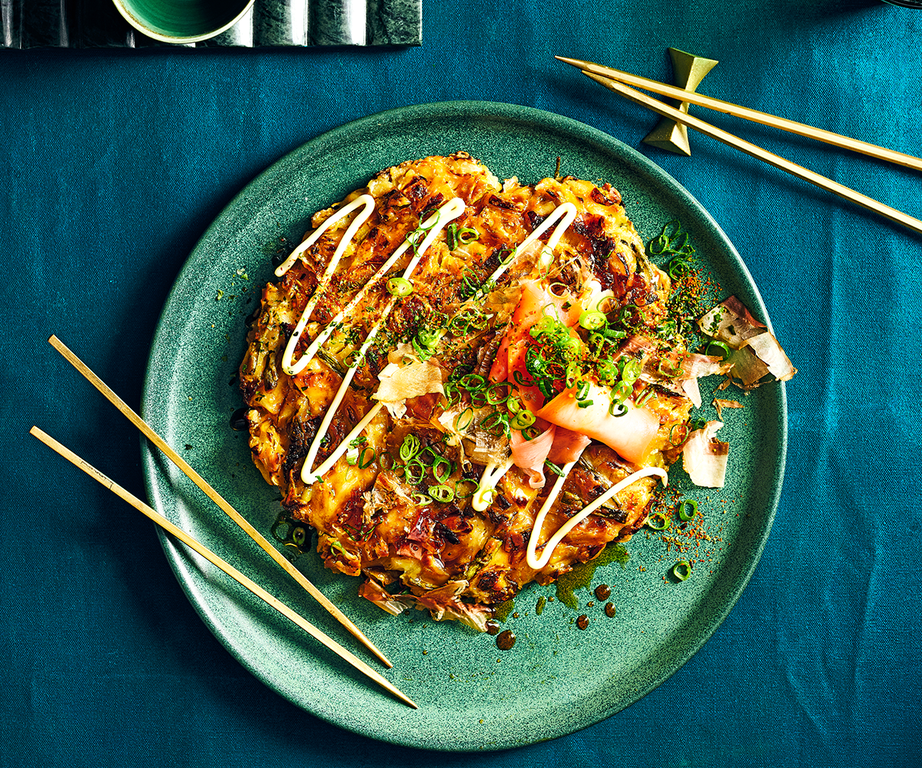 **[How to make okonomiyaki (Japanese savoury pancake)](https://www.gourmettraveller.com.au/recipes/explainers/okonomiyaki-20984|target="_blank"|rel="nofollow")**